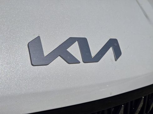 New 2026 Kia Carnival image 5