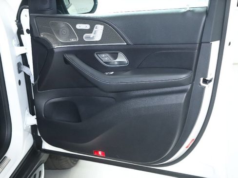 Used 2023 Mercedes-Benz GLS 450 4MATIC image 37