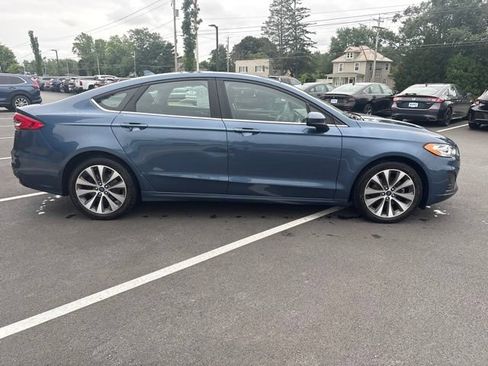Used 2019 Ford Fusion SE AWD/4WD image 5