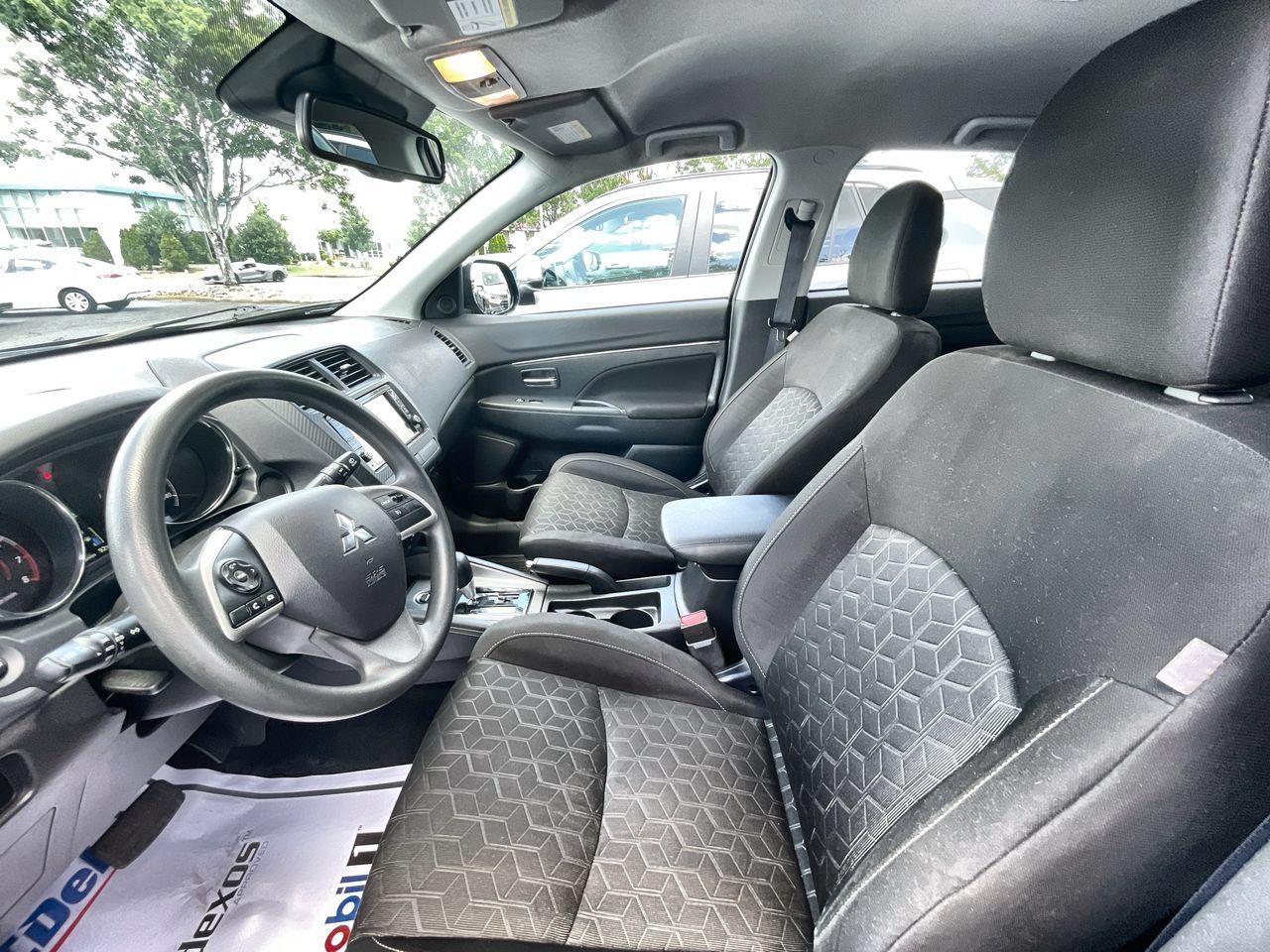 Used 2025 Mitsubishi Outlander Sport AWD image 17