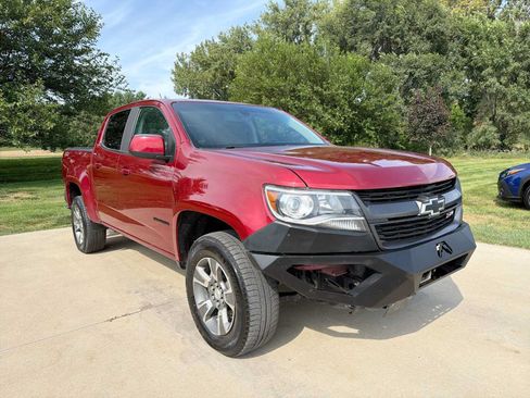 Used 2020 Chevrolet Colorado Z71 AWD/4WD image 8