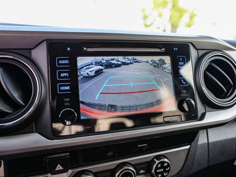 Certified 2018 Toyota Tacoma SR5 image 14