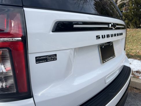 Used 2023 Chevrolet Suburban Z71 w/ Luxury Package image 94