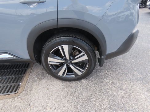 Used 2023 Nissan Rogue SL FWD image 18
