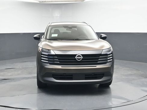 New 2026 Nissan Kicks SV w/ Charging Package image 8