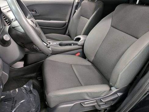 Used 2022 Honda HR-V LX image 9