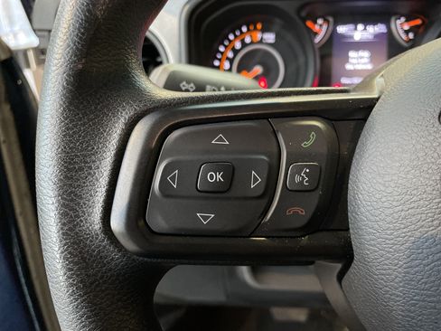 Used 2025 Jeep Gladiator Sport AWD/4WD image 19