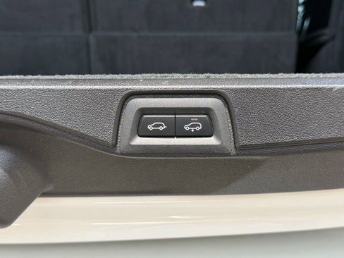 Used 2024 BMW X7 xDrive40i AWD/4WD image 40