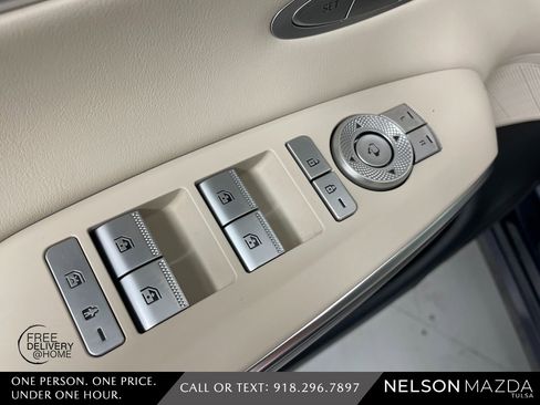 Used 2025 Genesis GV70 3.5T Sport w/ Sport Advanced Package image 19