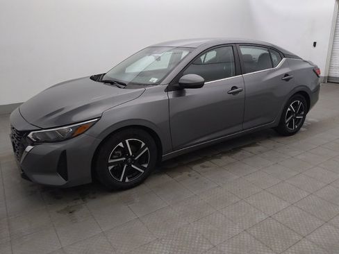 Used 2024 Nissan Sentra SV FWD image 2