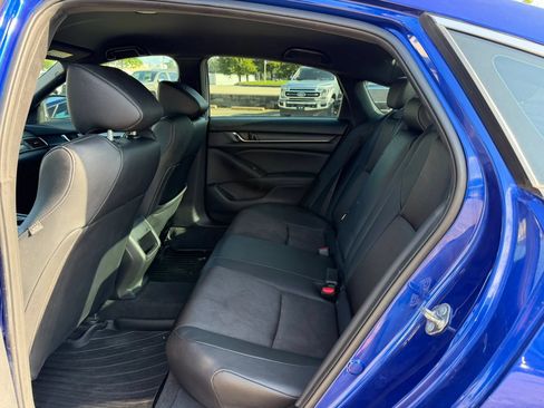 Used 2019 Honda Accord Sport image 14