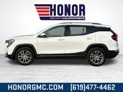 Used 2024 GMC Terrain SLT image 7