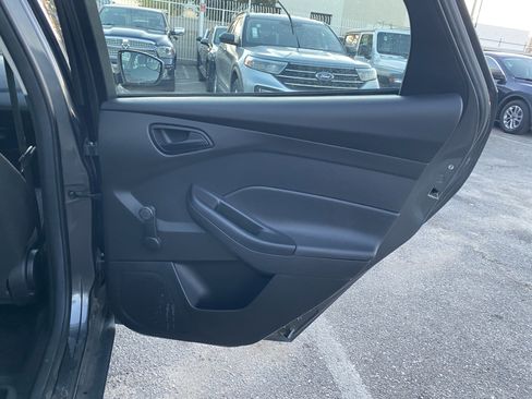 Used 2018 Ford Focus S image 19