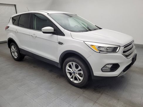 Used 2019 Ford Escape SE image 11