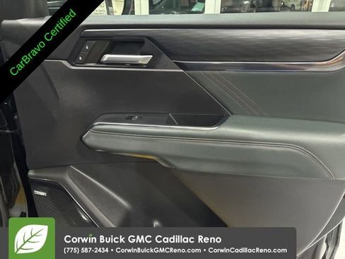 Certified 2024 GMC Acadia AT4 w/ Luxury Package AWD/4WD image 32