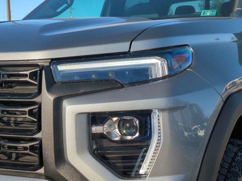 New 2026 GMC Canyon Elevation w/ Convenience Package image 9