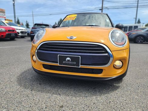 Used 2017 MINI Cooper 2-Door Hardtop FWD image 2