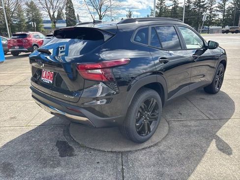 New 2026 Chevrolet Trax ACTIV w/ Driver Confidence Package FWD image 9
