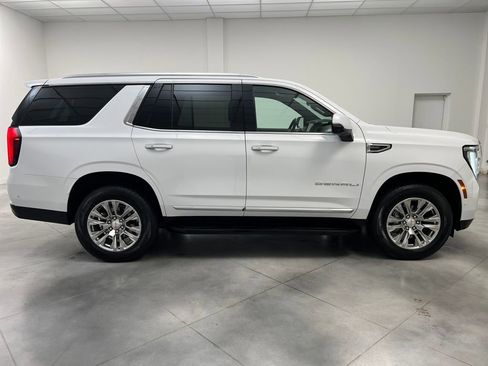 Used 2025 GMC Yukon Denali image 8