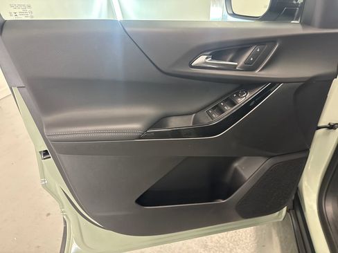New 2026 Chevrolet Equinox LT FWD image 11