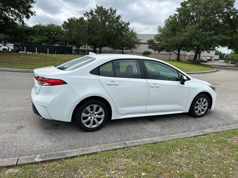 Used 2024 Toyota Corolla LE image 5