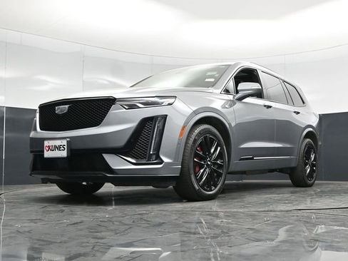 Used 2024 Cadillac XT6 Sport w/ LPO, Onyx Lite Package AWD/4WD image 62