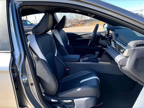 Used 2026 Toyota Camry SE image 9