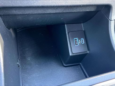 Certified 2024 Ford Edge ST image 31