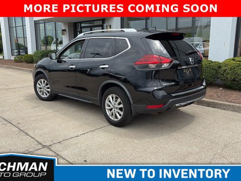 Used 2018 Nissan Rogue SV FWD image 5