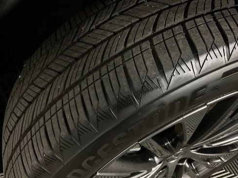 Used 2024 Lexus RX 450h AWD w/ Luxury Package image 36