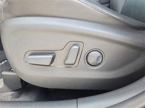 Used 2021 Hyundai Tucson Limited image 16