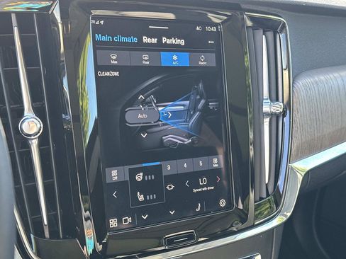 Certified 2024 Volvo V90 B6 Cross Country Plus w/ Climate Package image 12