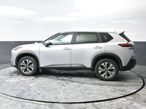 Used 2023 Nissan Rogue SV FWD image 9