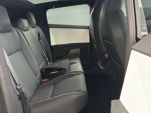 Used 2024 Tesla Cybertruck AWD Crew Cab image 14