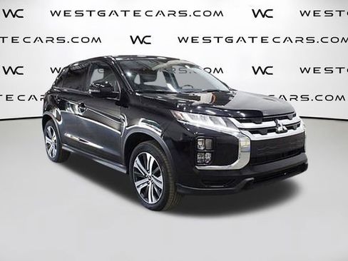 Used 2024 Mitsubishi Outlander Sport SE image 2