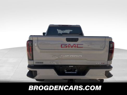 New 2026 GMC Sierra 2500 AT4 AWD/4WD image 7