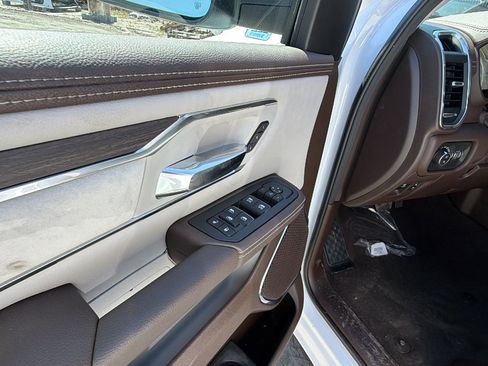 New 2026 RAM 1500 Laramie AWD/4WD image 15