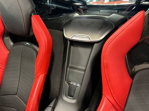 Used 2020 Chevrolet Corvette Stingray 2LT Z51 Performance P w/ 2LT Preferred Equipment Group image 35