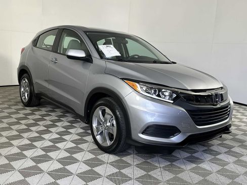 Used 2022 Honda HR-V LX image 2
