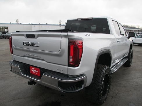 Used 2022 GMC Sierra 1500 SLT image 5