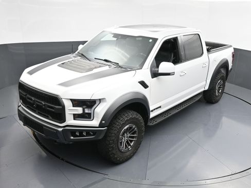 Used 2019 Ford F150 Raptor w/ Equipment Group 802A Luxury image 31