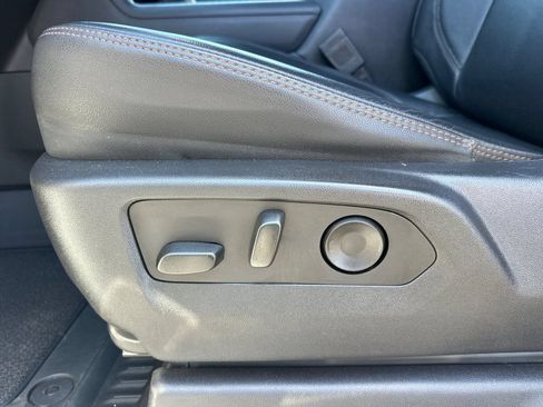 Used 2024 GMC Sierra 2500 AT4 w/ AT4 Premium Plus Package AWD/4WD image 15