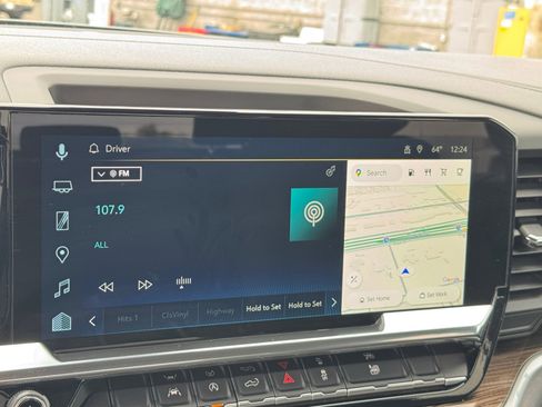 Used 2025 Chevrolet Silverado 1500 LT image 18