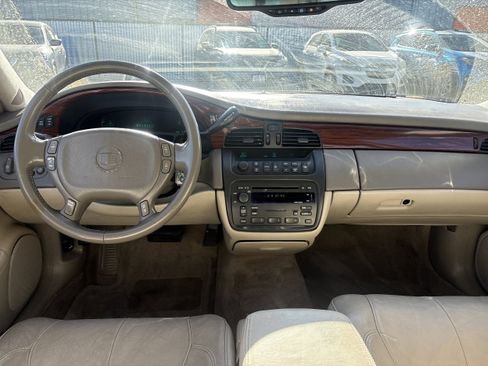 Used 2004 Cadillac De Ville image 9