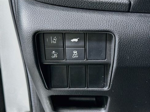Used 2019 Honda CR-V Touring image 16