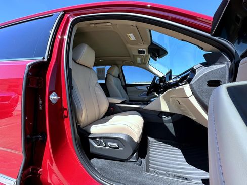 Used 2025 Acura MDX SH-AWD w/ Technology Package image 15