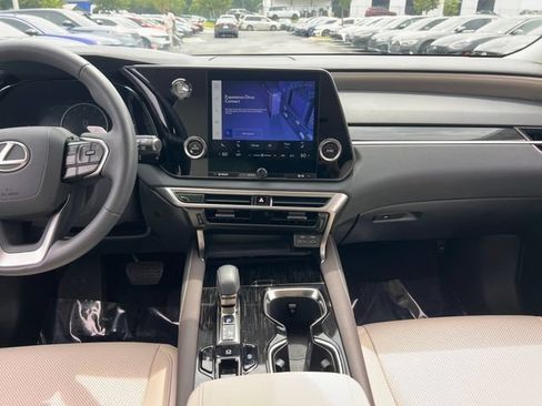 Used 2024 Lexus RX 350 FWD w/ Technology Package image 16