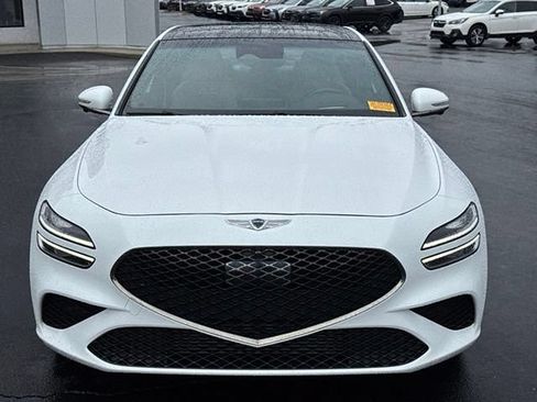 Used 2022 Genesis G70 3.3T RWD image 8