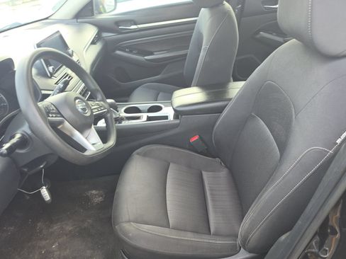 Used 2021 Nissan Altima 2.5 SV FWD image 7