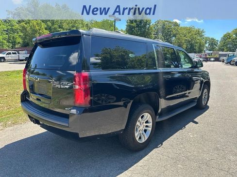 Used 2016 Chevrolet Suburban LS RWD image 7